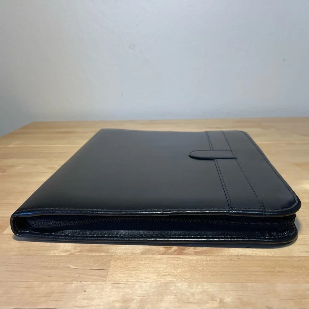 Priority Management Portfolio Zippered Binder Black Made in Canada